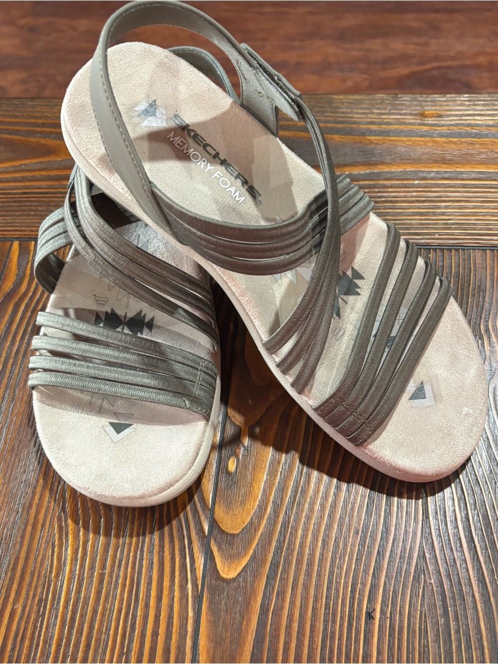 Skechers Reggae Slim Stretch Strappy Memory Foam Sandals Olive Gray Women’s